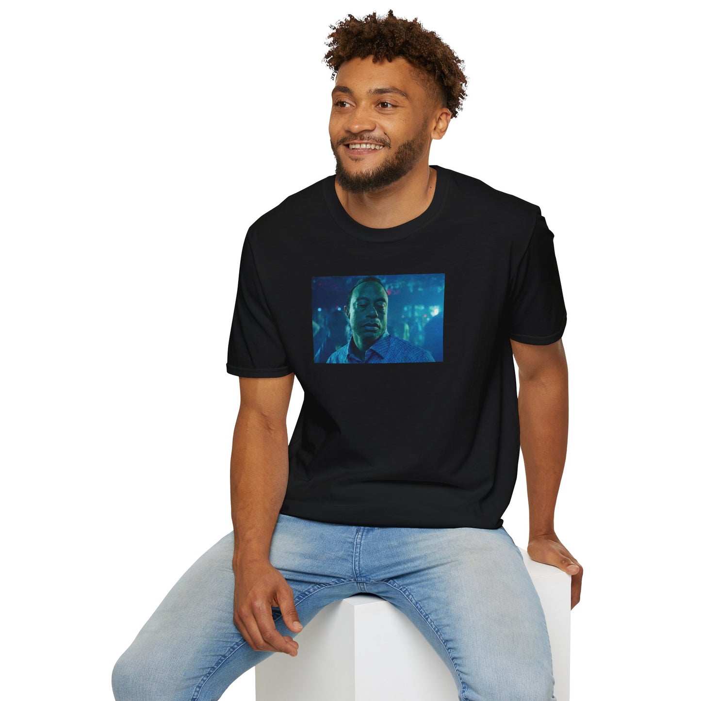 TIGER WOODS TURN THE LIGHTS OFF MEME - T-Shirt