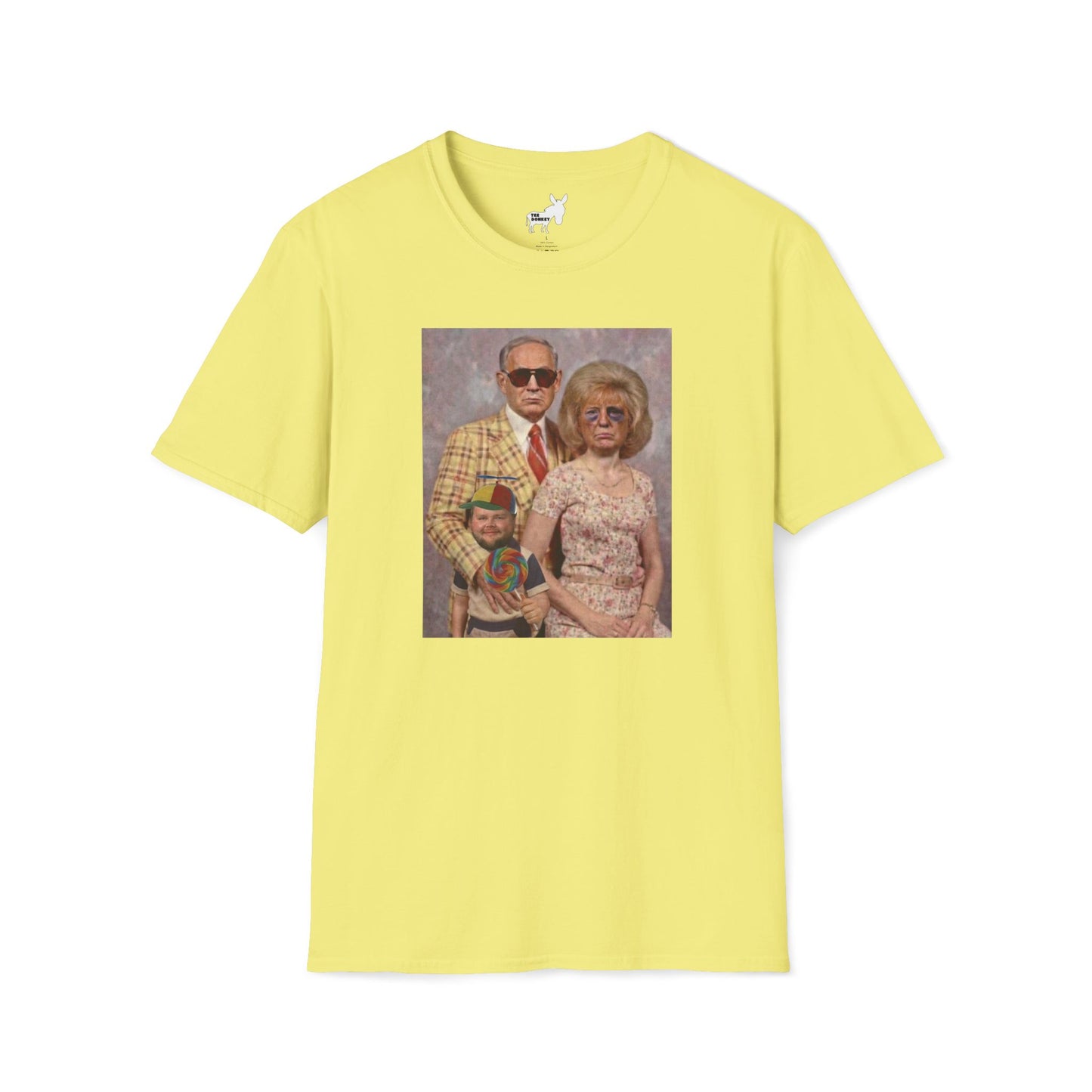 TRUMP, NETANYAHU & JD VANCE FAMILY PORTRAIT - T-Shirt