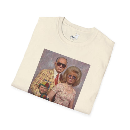 TRUMP, NETANYAHU & JD VANCE FAMILY PORTRAIT - T-Shirt
