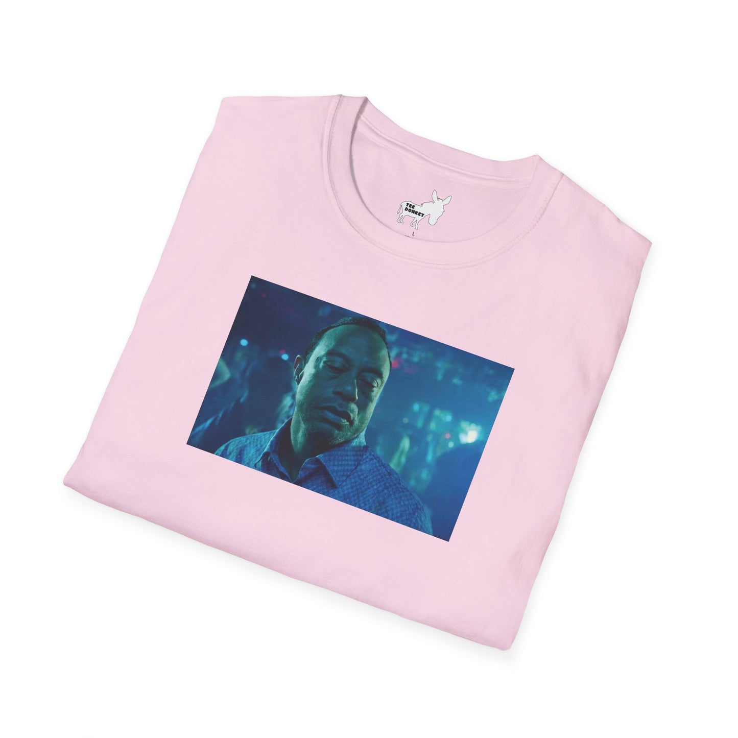 TIGER WOODS TURN THE LIGHTS OFF MEME - T-Shirt