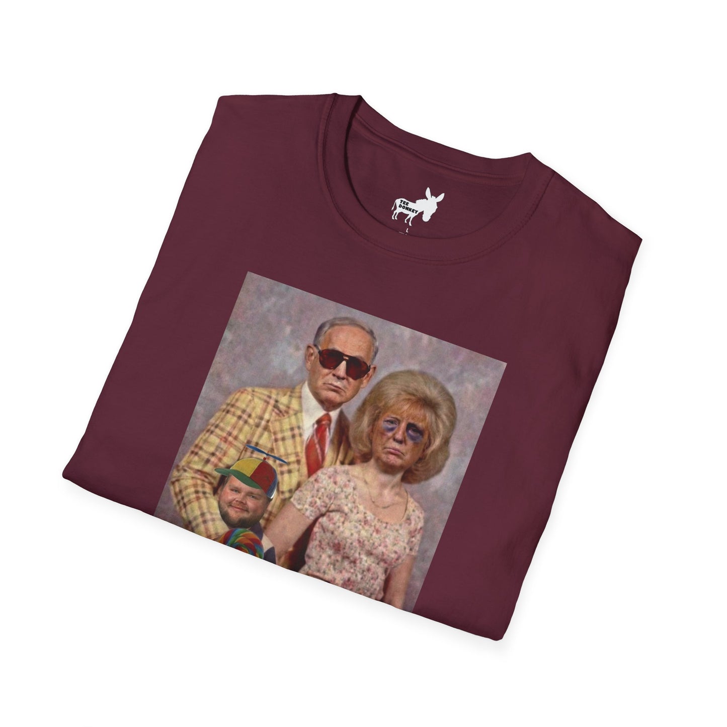 TRUMP, NETANYAHU & JD VANCE FAMILY PORTRAIT - T-Shirt