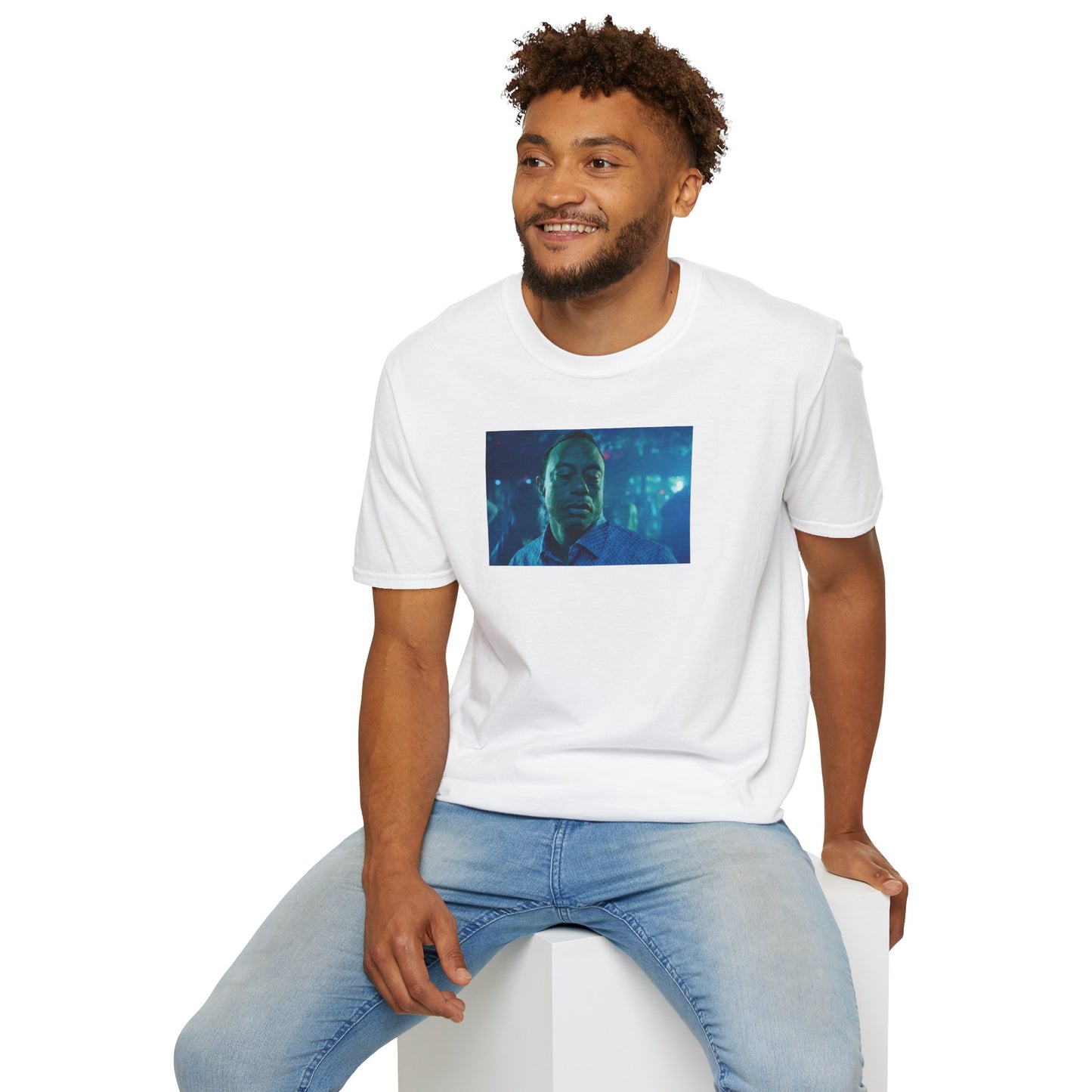 TIGER WOODS TURN THE LIGHTS OFF MEME - T-Shirt