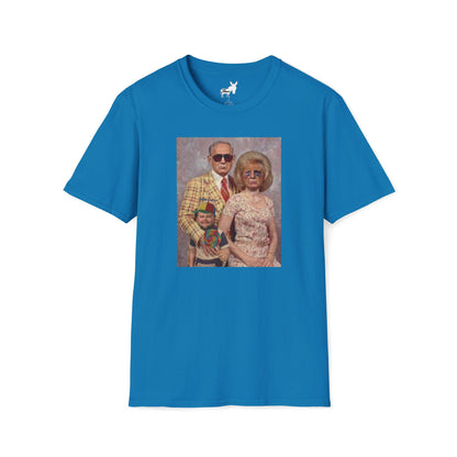 TRUMP, NETANYAHU & JD VANCE FAMILY PORTRAIT - T-Shirt
