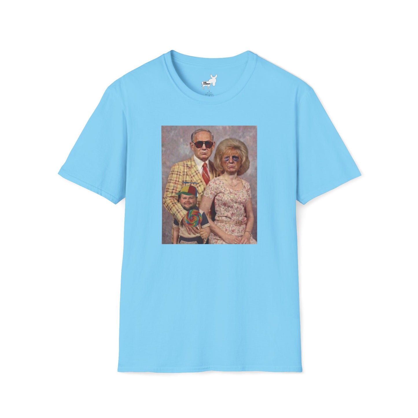 TRUMP, NETANYAHU & JD VANCE FAMILY PORTRAIT - T-Shirt