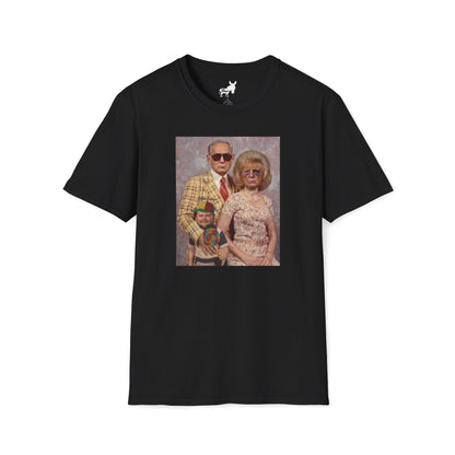 TRUMP, NETANYAHU & JD VANCE FAMILY PORTRAIT - T-Shirt
